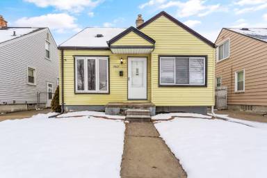 Main picture of 1462 Stewart Ave