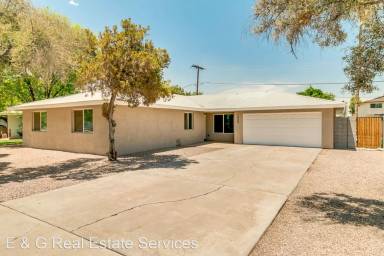 Main picture of 1000 E Manhatton Dr