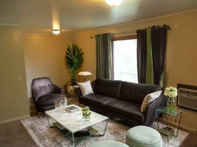 Main picture of 308 N Sunshine St