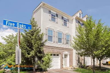 Main picture of 7802 Five Oaks Ct
