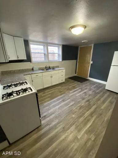 Main picture of 1507 S Norton Ave