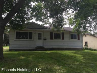 Main picture of 1126 Beech St