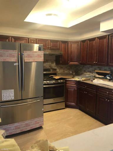 Main picture of 32 Paerdegat 5th St