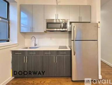 Main picture of 68 Eldert St