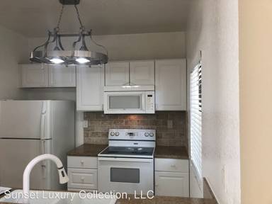 Main picture of 7632 Topanga Canyon Blvd