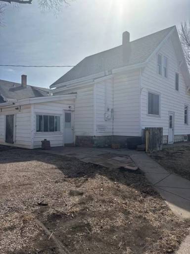 Main picture of 1402 E 7th St