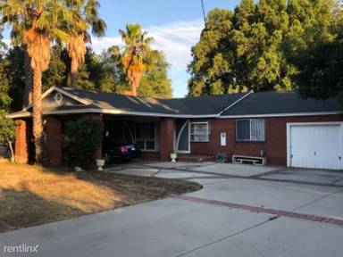 Main picture of 15516 Plummer St