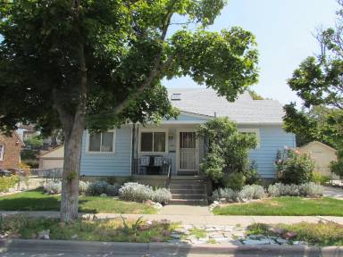 Main picture of 252 N Quince St
