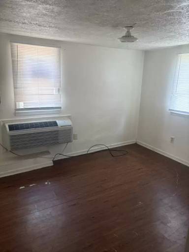 Main picture of 427 Laurel St