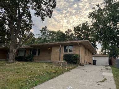 Main picture of 4026 43rd St