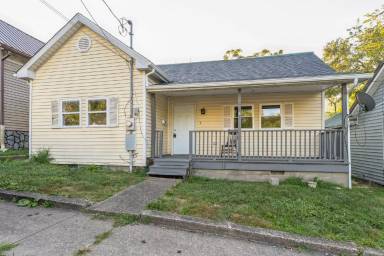 Main picture of 8 Mc Gary Avenue - 1