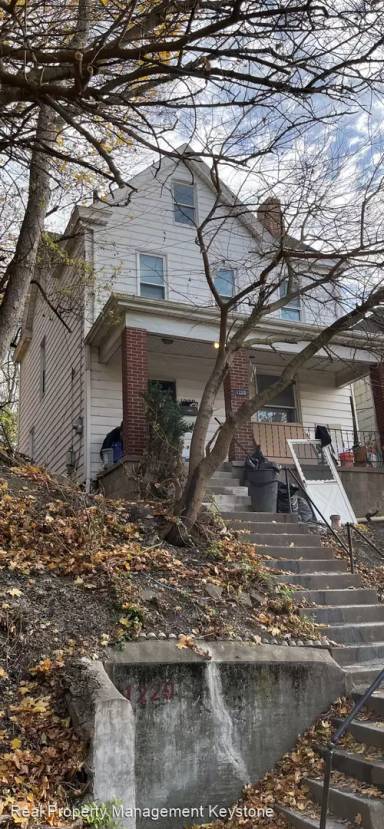 Main picture of 1229 Benton Ave