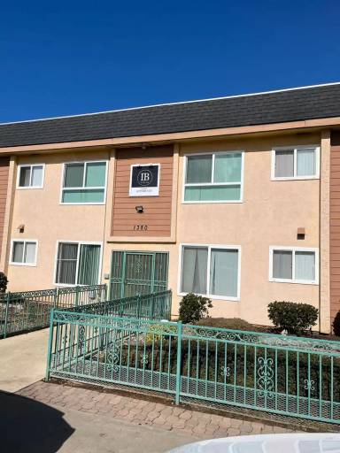Main picture of 1380 Hemlock Ave