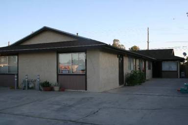 Main picture of 304 W Robertson Rd