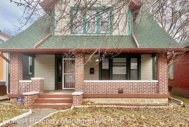 Main picture of 521 N Rural St