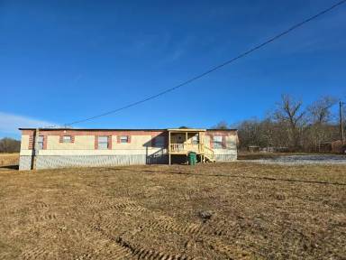 Main picture of 748 Fuller Rd