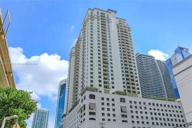 Main picture of Nine At Mary Brickell Village