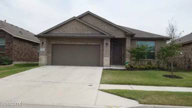 Main picture of 913 Stamford Way