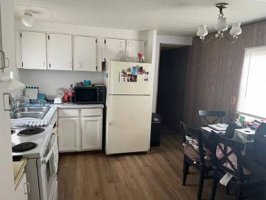 Main picture of 12300 Phillips Ln