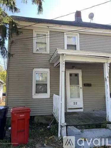 Main picture of 22 E Garfield Ave
