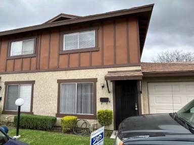 Main picture of 15719 1/2 Blaine Ave