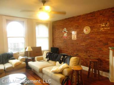 Main picture of 2834 N Calvert St