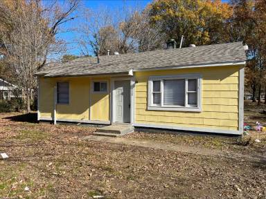 Main picture of 3604 Dumas St