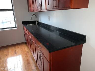 Main picture of 2100 Anthony Ave