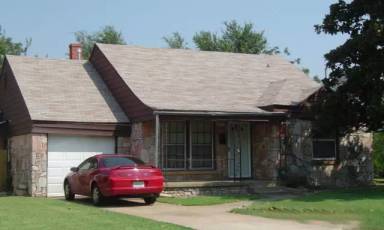 Main picture of 2313 NE 25th St
