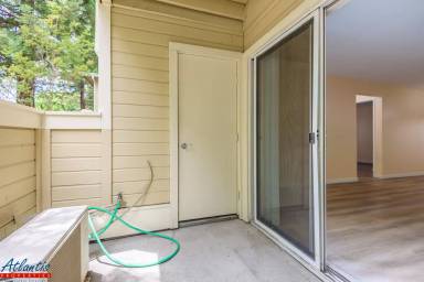 Main picture of 2750 Somerset Park Cir