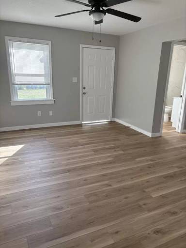 Main picture of 2642 N Grove St
