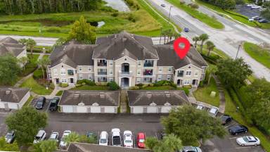 Main picture of Courtney Landing Condominium
