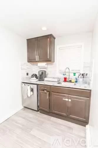 Main picture of 49 Boyden St