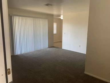 Main picture of 4811 S Jackson Ave