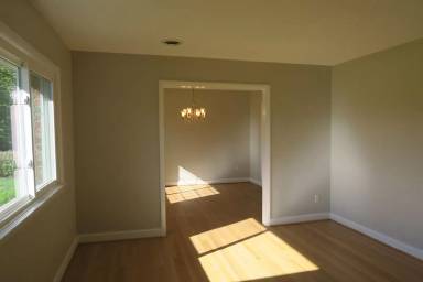 Main picture of 1389 Lakeside Rd