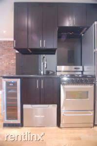 Main picture of 635 E 6th St