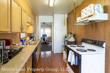 Main picture of 1100 W Rex St