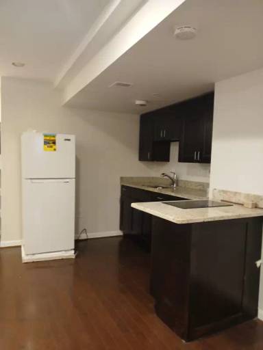 Main picture of 8403 Chestnut Ave