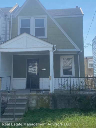 Main picture of 7102 Radbourne Rd