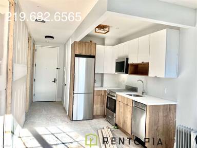 Main picture of 771 Lexington Ave