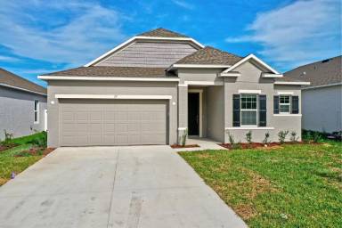 Main picture of 77 Oakleaf Way