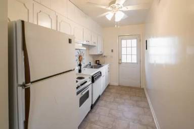 Main picture of 463 Medlock Rd