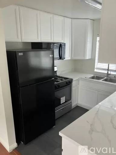 Main picture of 361 W California Ave