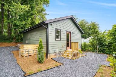 Main picture of 1081 Hill St SE