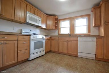 Main picture of 102 Undine Rd