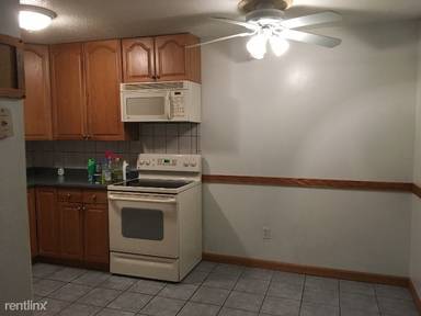 Main picture of 8 Chapel Hill Dr