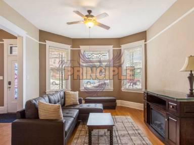 Main picture of 808 1/2 W Silver St