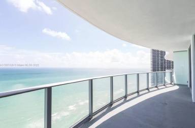 Main picture of 4111 S Ocean Dr