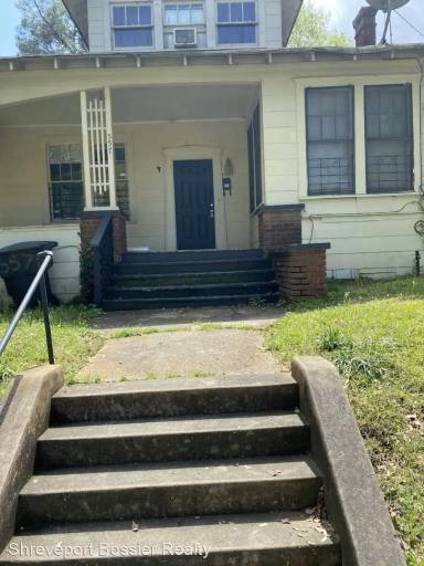 Main picture of 557 Dalzell St