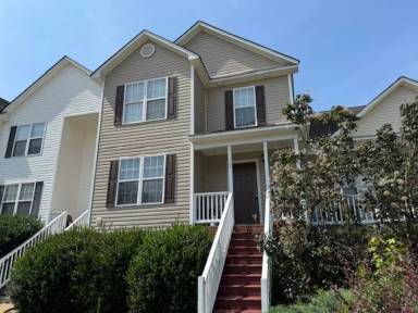 Main picture of 104 Piccadilly Ct